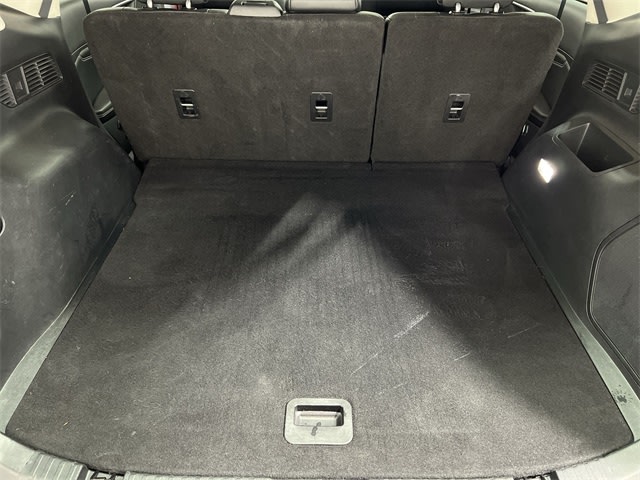 Thumbnail: 2019 Ford Edge - 18