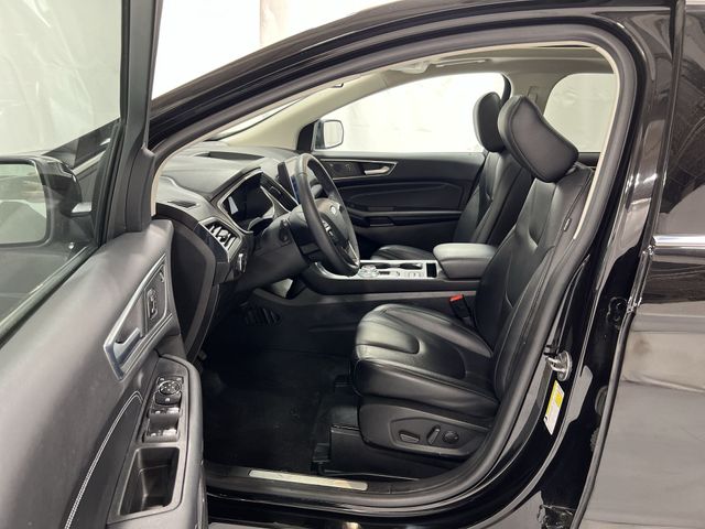 Thumbnail: 2021 Ford Edge - 11
