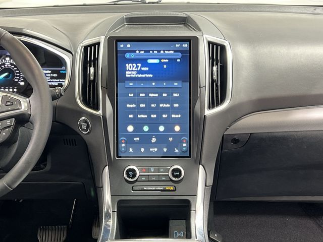 Thumbnail: 2021 Ford Edge - 14