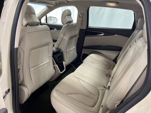 Thumbnail: 2018 Lincoln MKX - 29