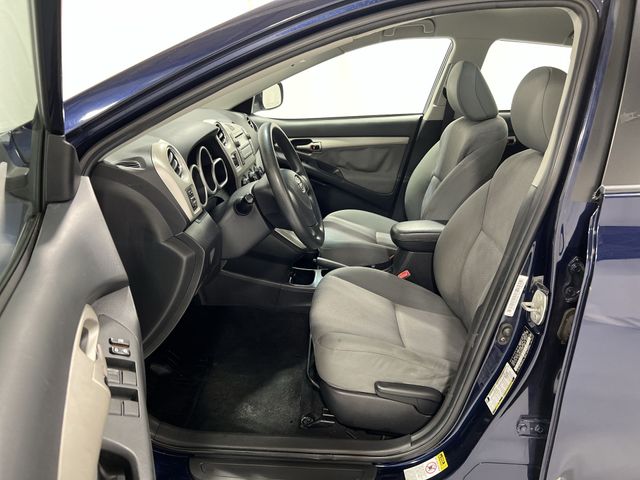 Thumbnail: 2009 Toyota Matrix - 11