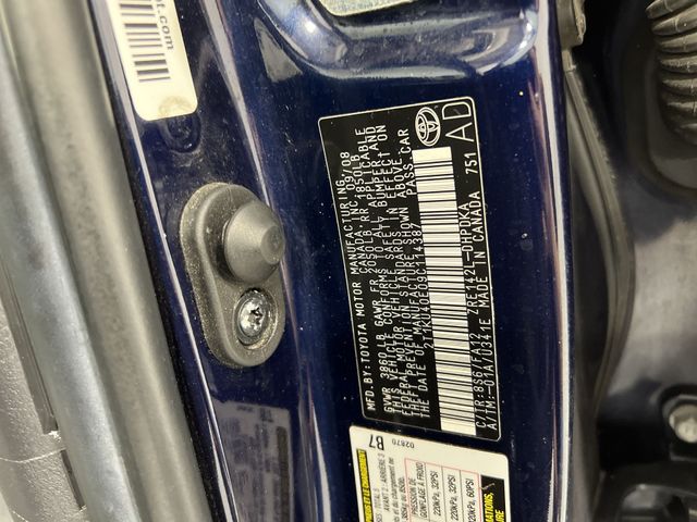 Thumbnail: 2009 Toyota Matrix - 19