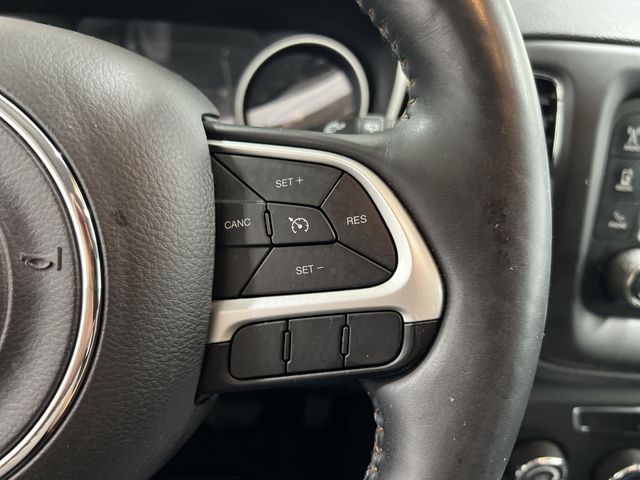 Thumbnail: 2017 Jeep Compass - 33