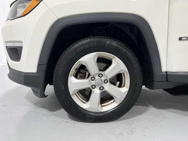 Thumbnail: 2017 Jeep Compass - 8