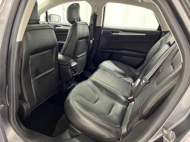 Thumbnail: 2013 Ford Fusion - 29