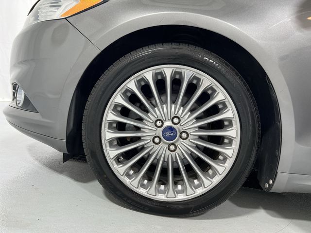 Thumbnail: 2013 Ford Fusion - 8