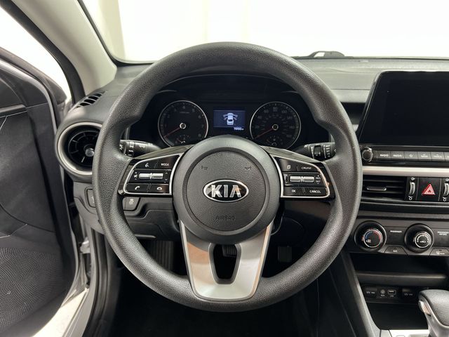 Thumbnail: 2021 Kia Forte - 9