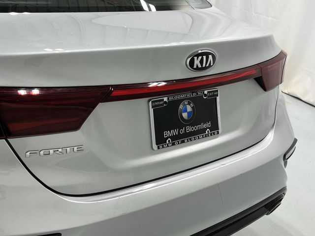 Thumbnail: 2021 Kia Forte - 25