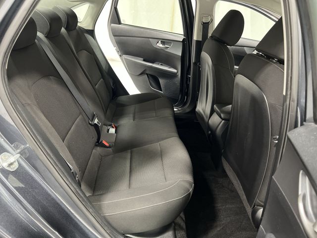 Thumbnail: 2020 Kia Forte - 27