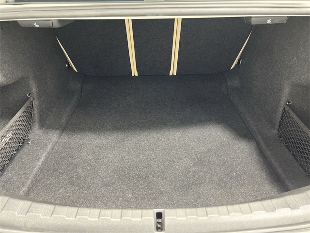 Thumbnail: 2022 BMW 3 Series - 17