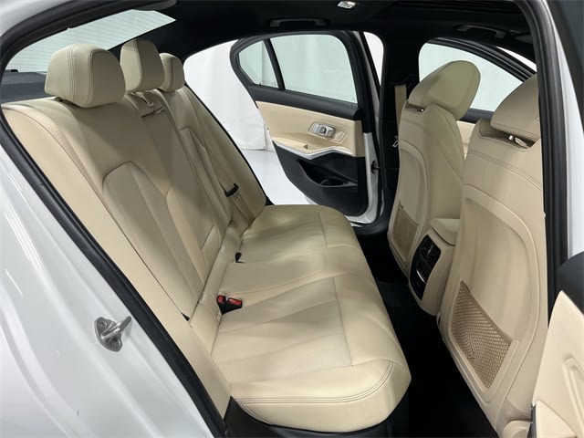 Thumbnail: 2022 BMW 3 Series - 26