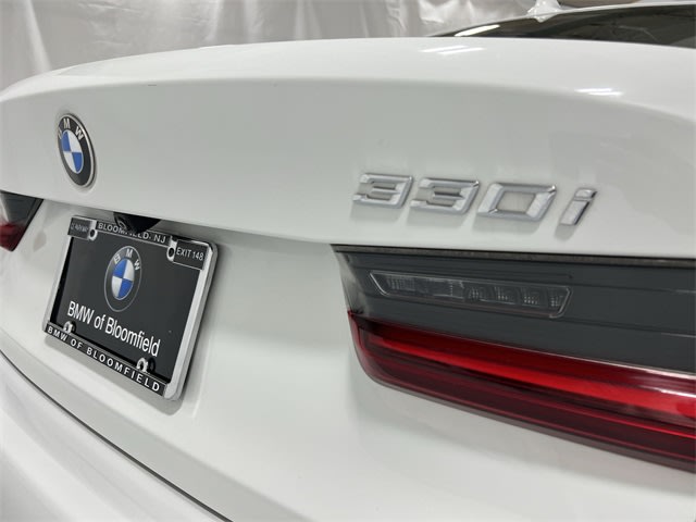 Thumbnail: 2022 BMW 3 Series - 7