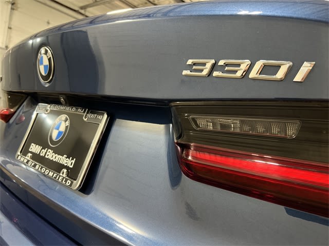2022 BMW 3 Series 330xi 7