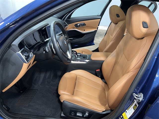 2022 BMW 3 Series 330xi 11