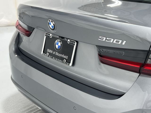 Thumbnail: 2025 BMW 3 Series - 7