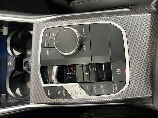 Thumbnail: 2025 BMW 3 Series - 14