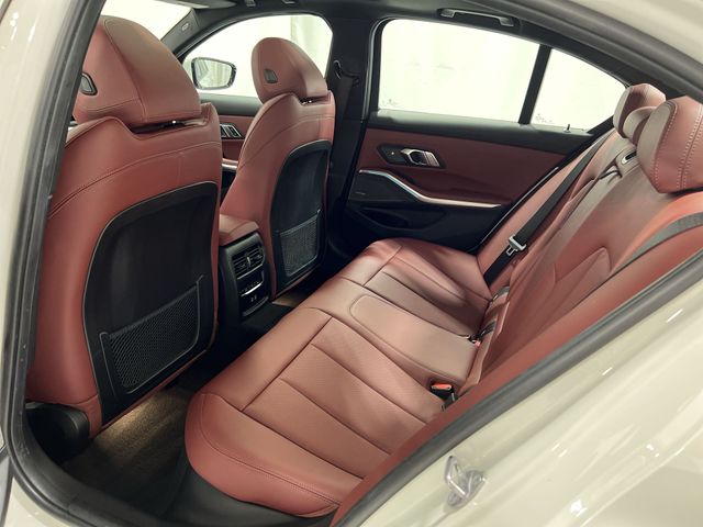 Thumbnail: 2023 BMW 3 Series - 23