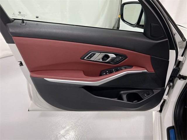 Thumbnail: 2023 BMW 3 Series - 30