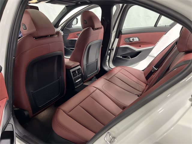 Thumbnail: 2023 BMW 3 Series - 26