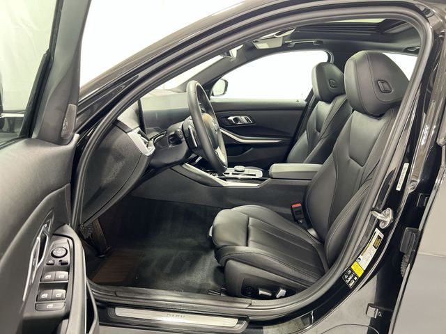 Thumbnail: 2023 BMW 3 Series - 11