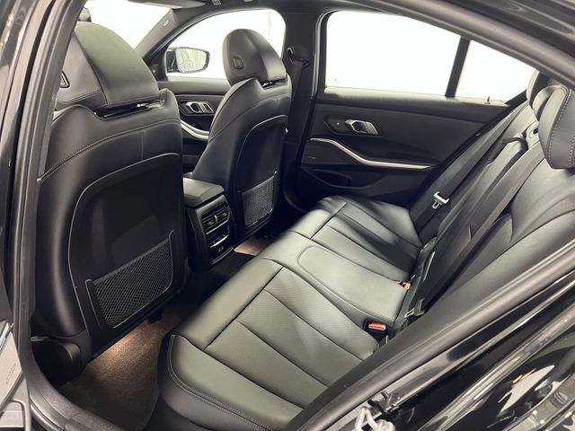 Thumbnail: 2023 BMW 3 Series - 27