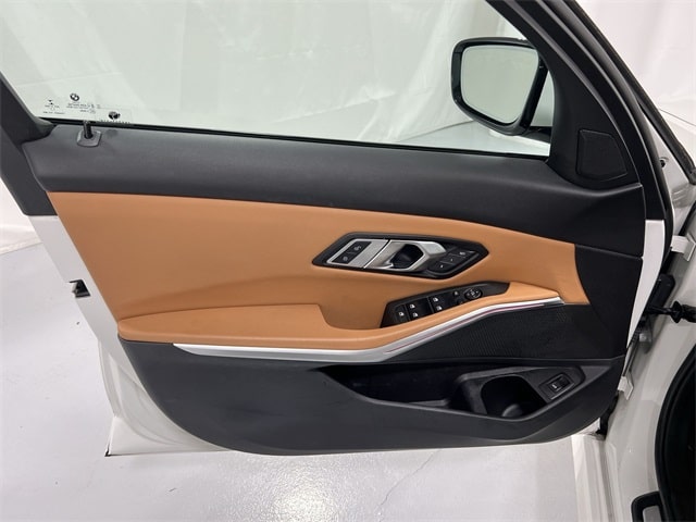 Thumbnail: 2023 BMW 3 Series - 30