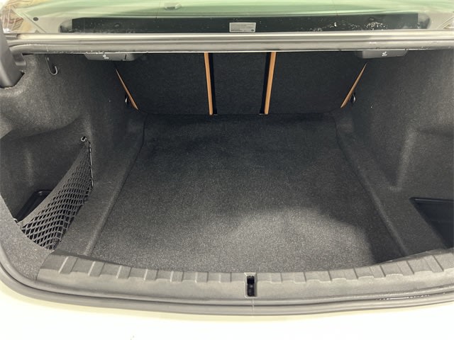 Thumbnail: 2023 BMW 3 Series - 16