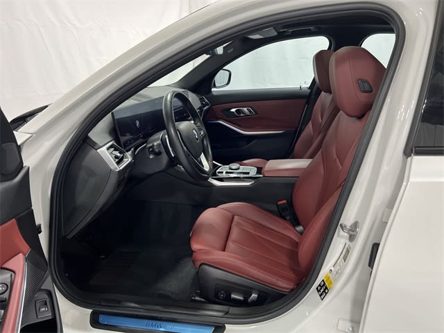 Thumbnail: 2023 BMW 3 Series - 10