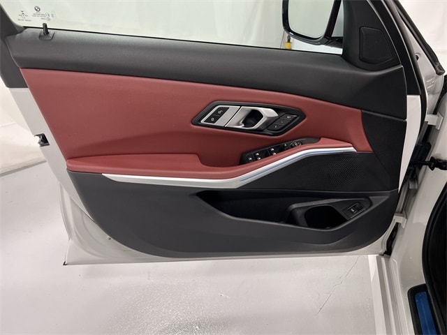 Thumbnail: 2023 BMW 3 Series - 30