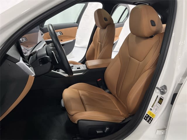 Thumbnail: 2023 BMW 3 Series - 12