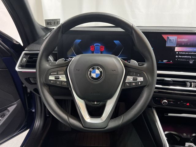 Thumbnail: 2024 BMW 3 Series - 10