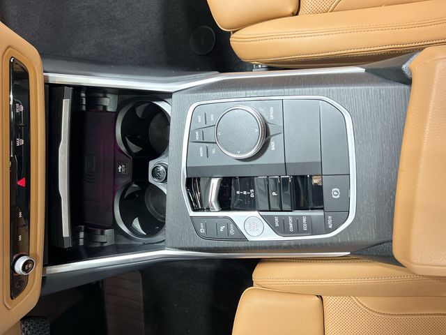 Thumbnail: 2024 BMW 3 Series - 14
