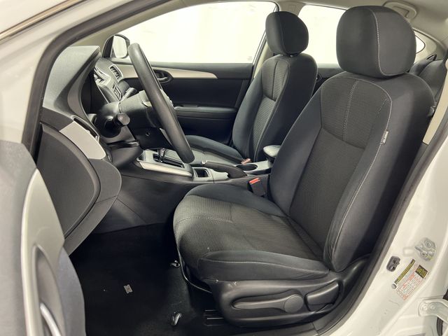 Thumbnail: 2016 Nissan Sentra - 12