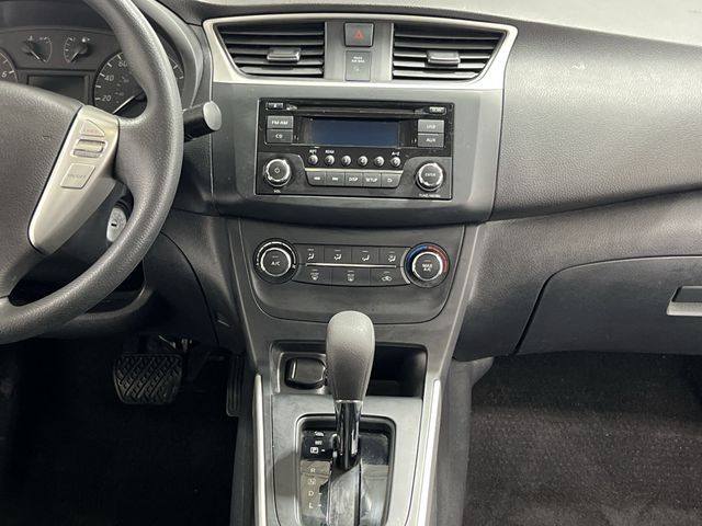 Thumbnail: 2016 Nissan Sentra - 14