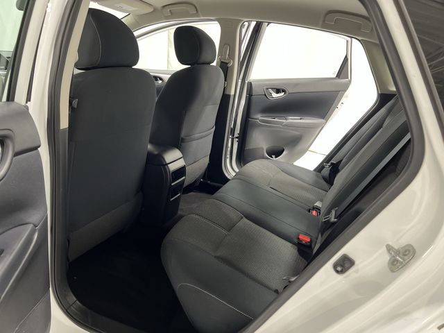 Thumbnail: 2016 Nissan Sentra - 28