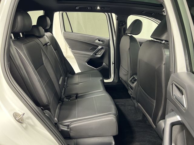 Thumbnail: 2020 Volkswagen Tiguan - 29