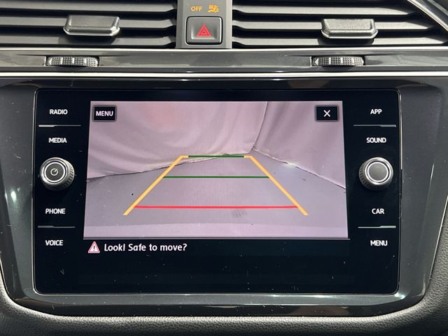 Thumbnail: 2020 Volkswagen Tiguan - 31