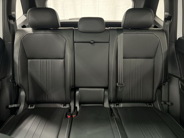 Thumbnail: 2022 Volkswagen Tiguan - 13