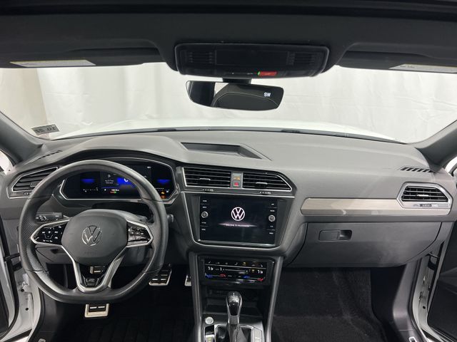Thumbnail: 2022 Volkswagen Tiguan - 2