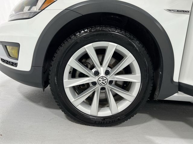Thumbnail: 2019 Volkswagen Golf - 8
