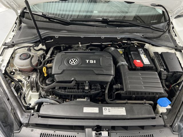 Thumbnail: 2019 Volkswagen Golf - 9