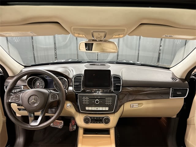 Thumbnail: 2017 Mercedes-Benz GLE - 2