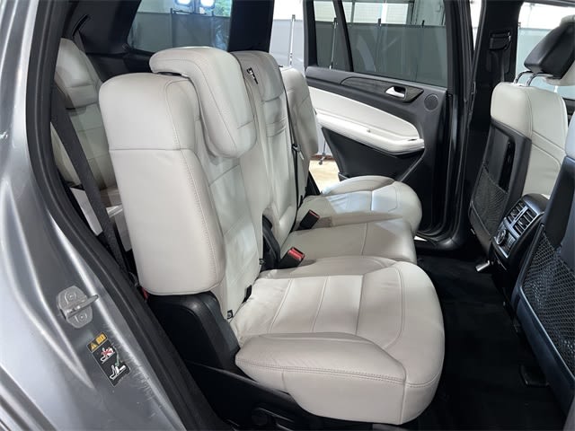 Thumbnail: 2017 Mercedes-Benz GLS - 32