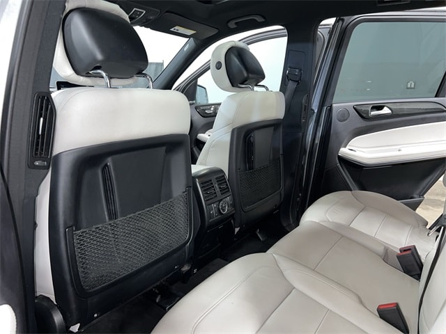 Thumbnail: 2017 Mercedes-Benz GLS - 31
