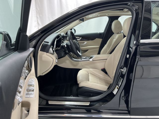 Thumbnail: 2018 Mercedes-Benz C-Class - 10