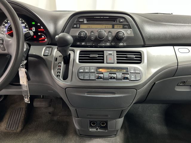 Thumbnail: 2005 Honda Odyssey - 11