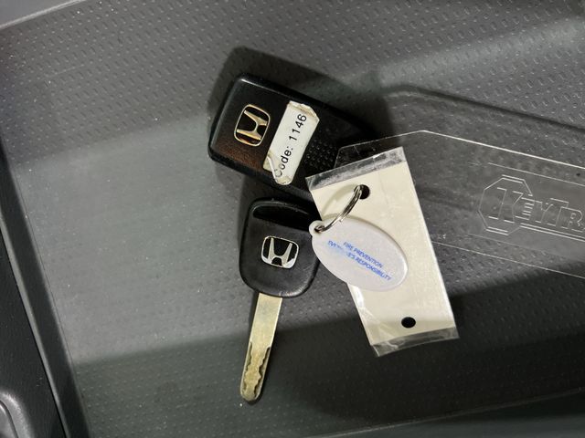 Thumbnail: 2005 Honda Odyssey - 15