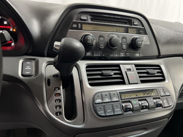 Thumbnail: 2005 Honda Odyssey - 12