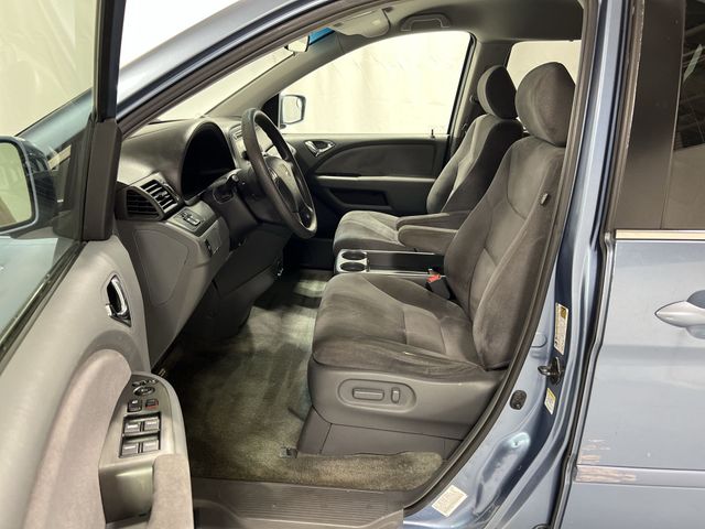 Thumbnail: 2005 Honda Odyssey - 8