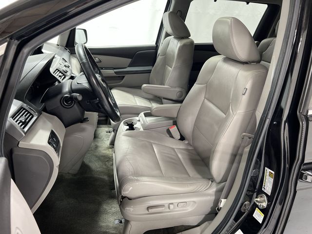 Thumbnail: 2013 Honda Odyssey - 10